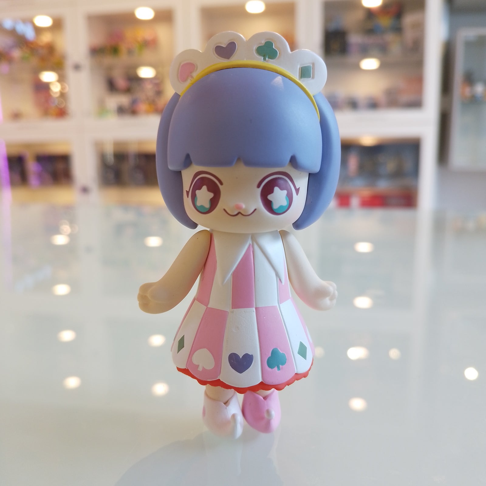 Kimmy Poker Girl - KIMMY & MIKI ChimeLong Circus series by 52TOYS