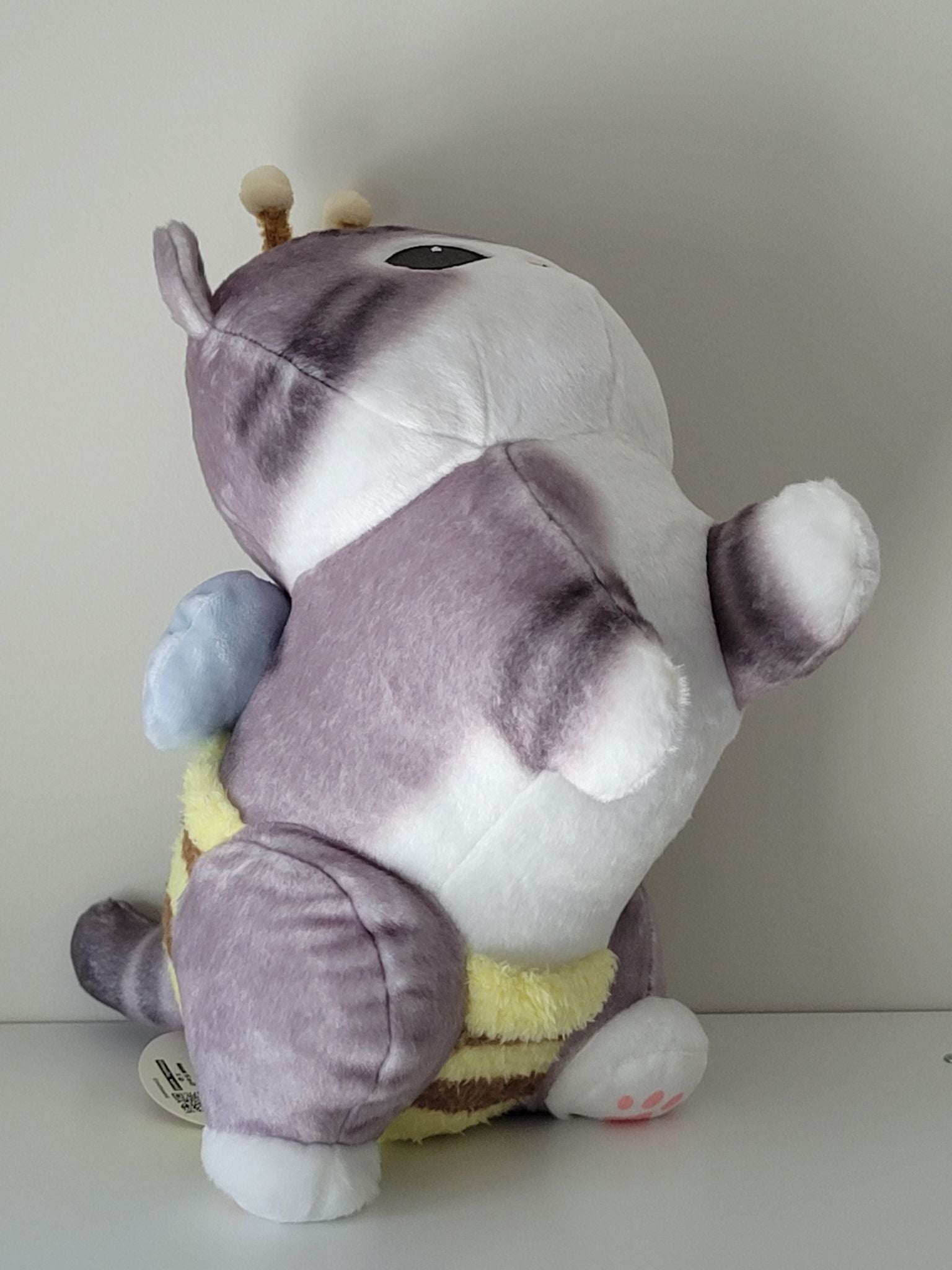 Mofusand - Bee Cat Running Pose Large 30cm Plushie - 3
