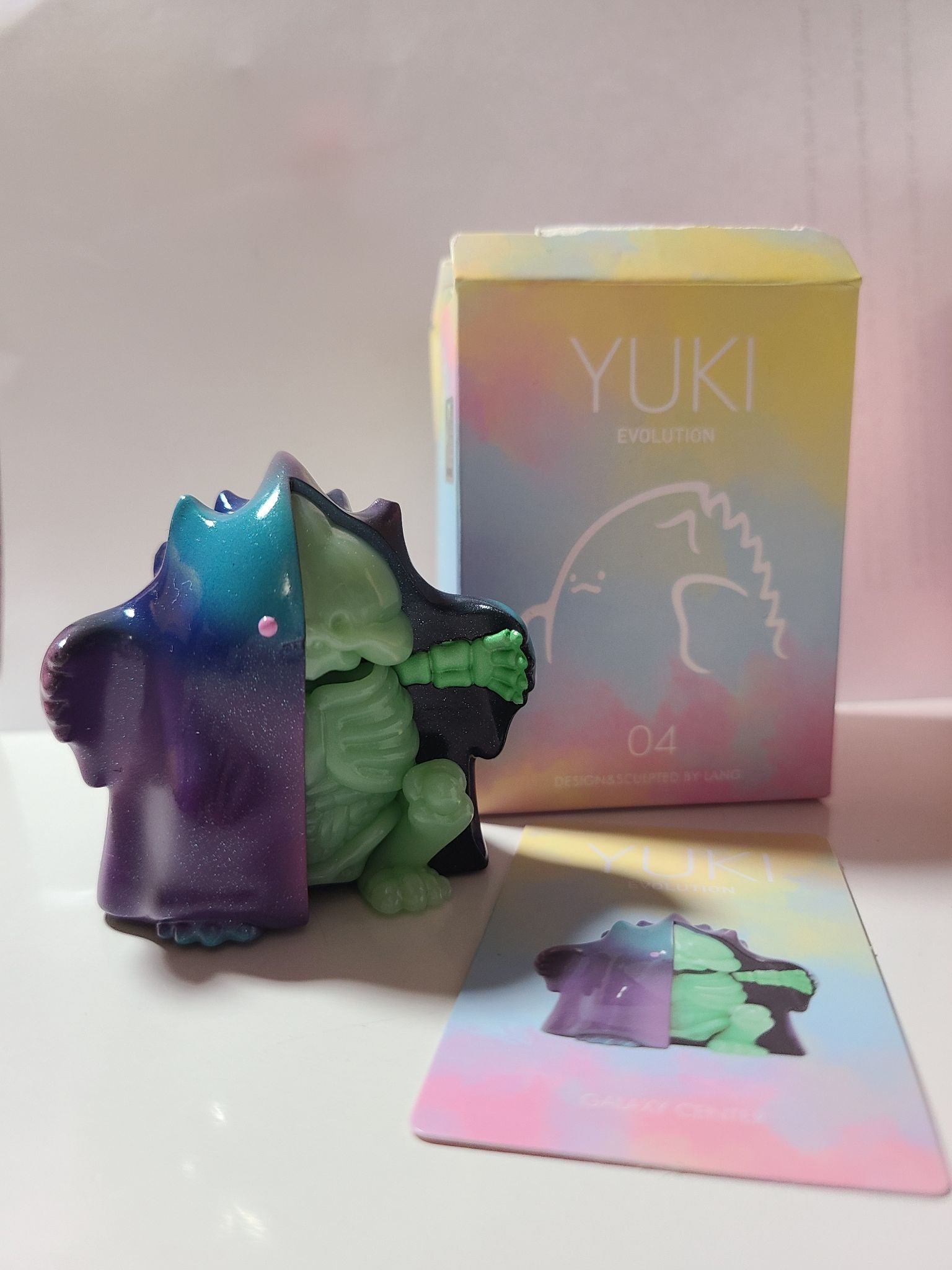 Galaxy Center - Yuki Evolution Series by POPMART - 2