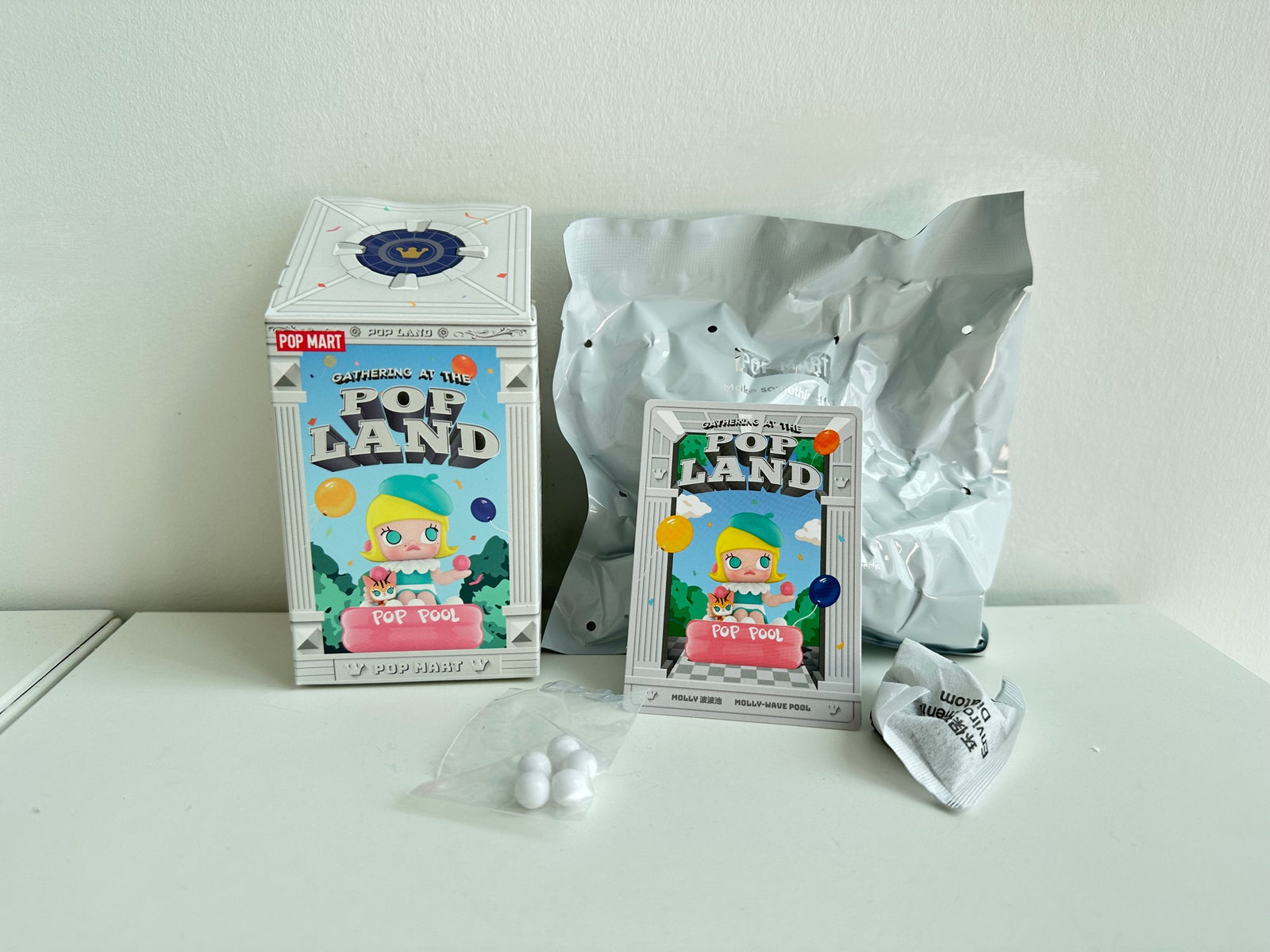 MOLLY WAVE POOL - Gathering At The POP LAND BY POP MART - 1