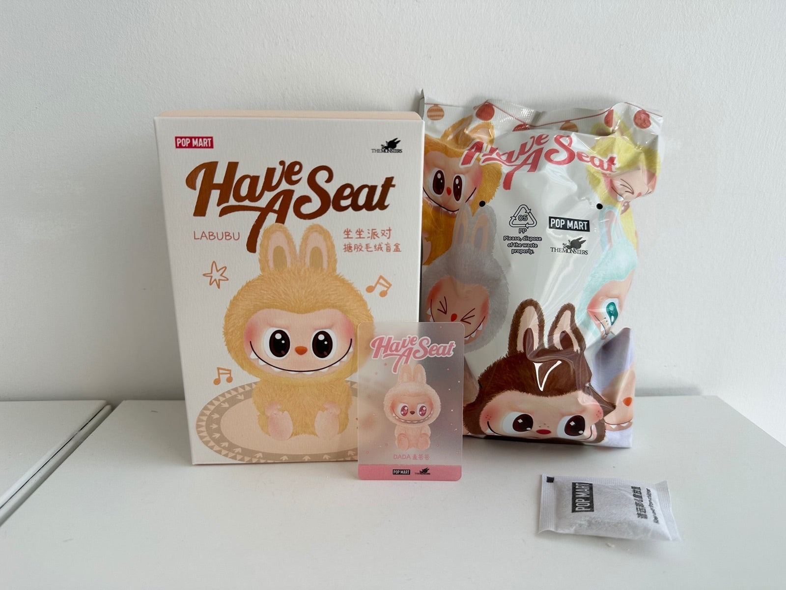 DADA - LABUBU The Monsters Macaron Have a seat limited 2nd generation figure by POP MART - 1