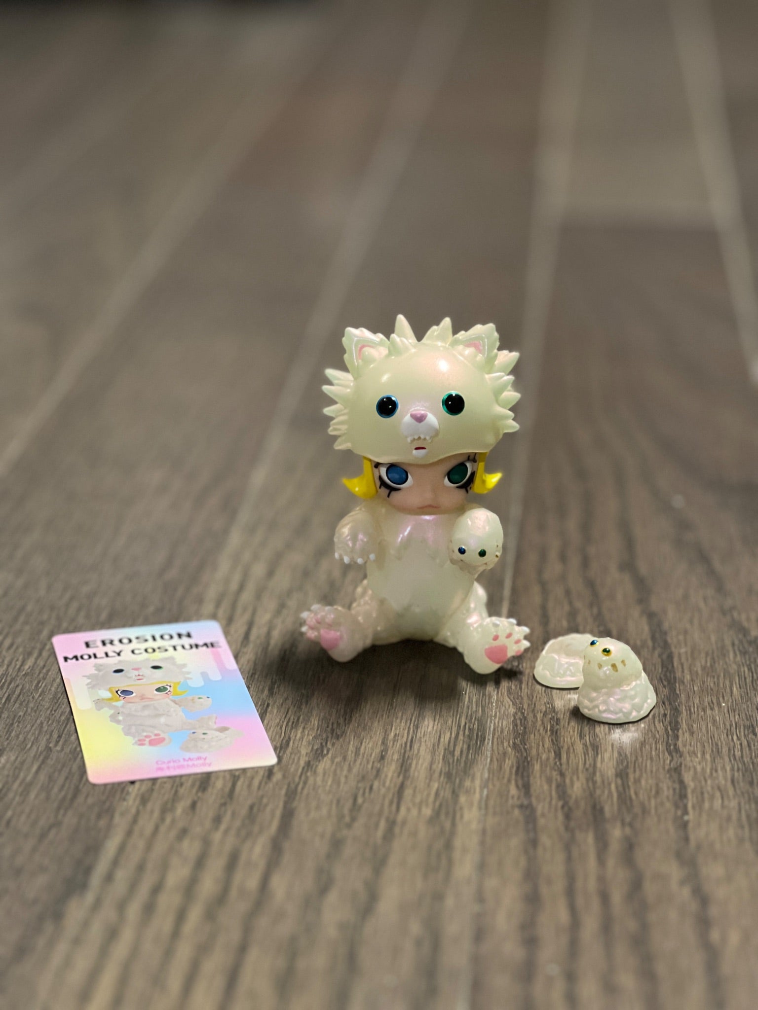 Pop Mart Erosion Molly Costume CURIO MOLLY - 2