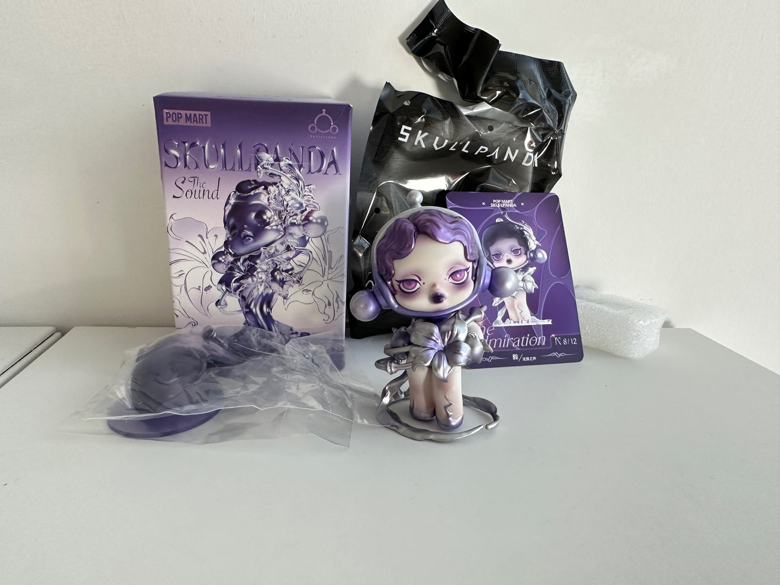 The Admiration - SKULLPANDA The Sound Series Figures by POP MART - 2