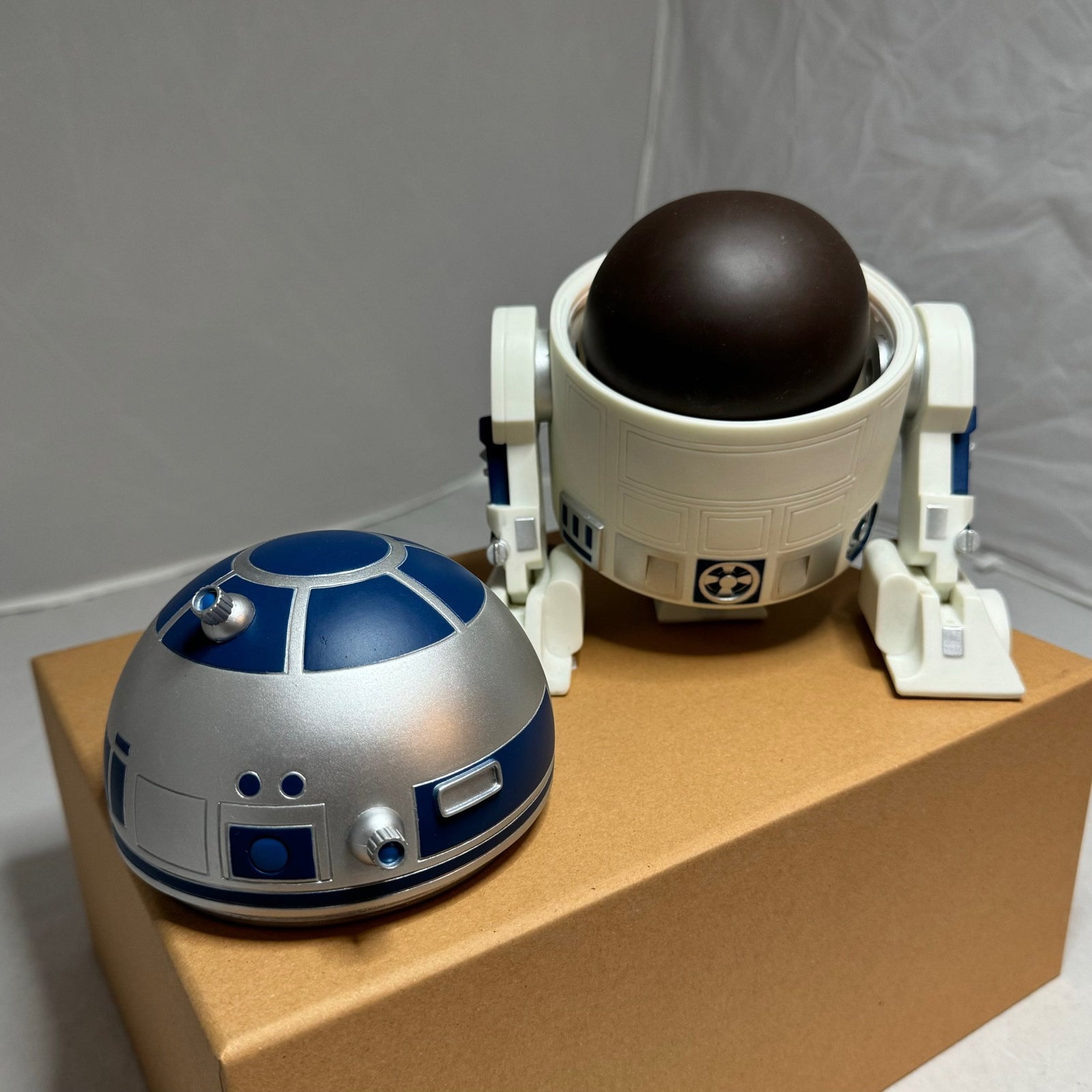 BAPE x Medicom x Star Wars R2-D2 Figure - 7