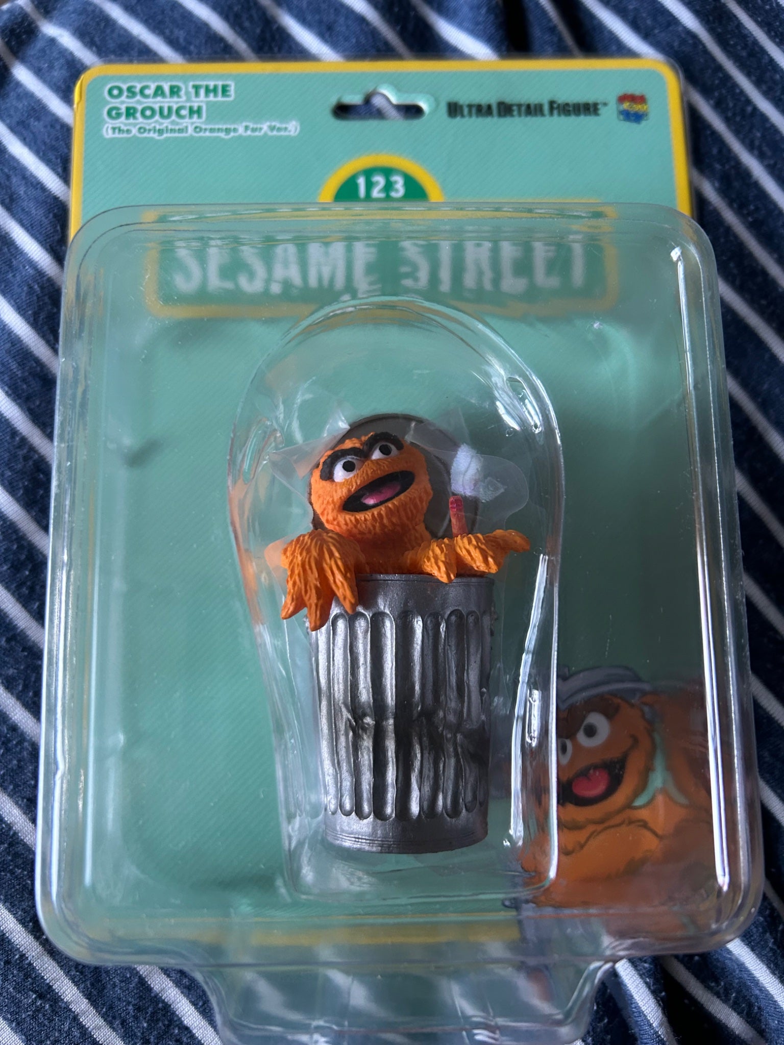 Sesame Street Oscare The Grouch (The Orginal Orange Fur Version) By Medicome Toy Corporation - 1