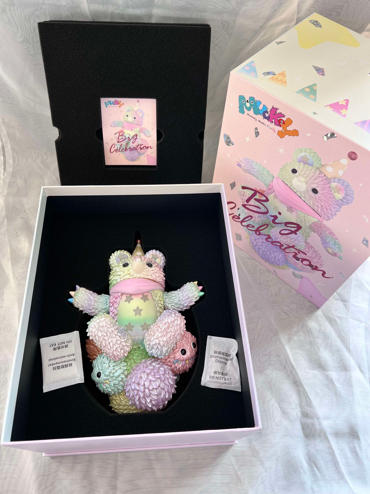 Muckey ”Big Celebration“ Figurine by INSTINCTOY x POP MART - 2