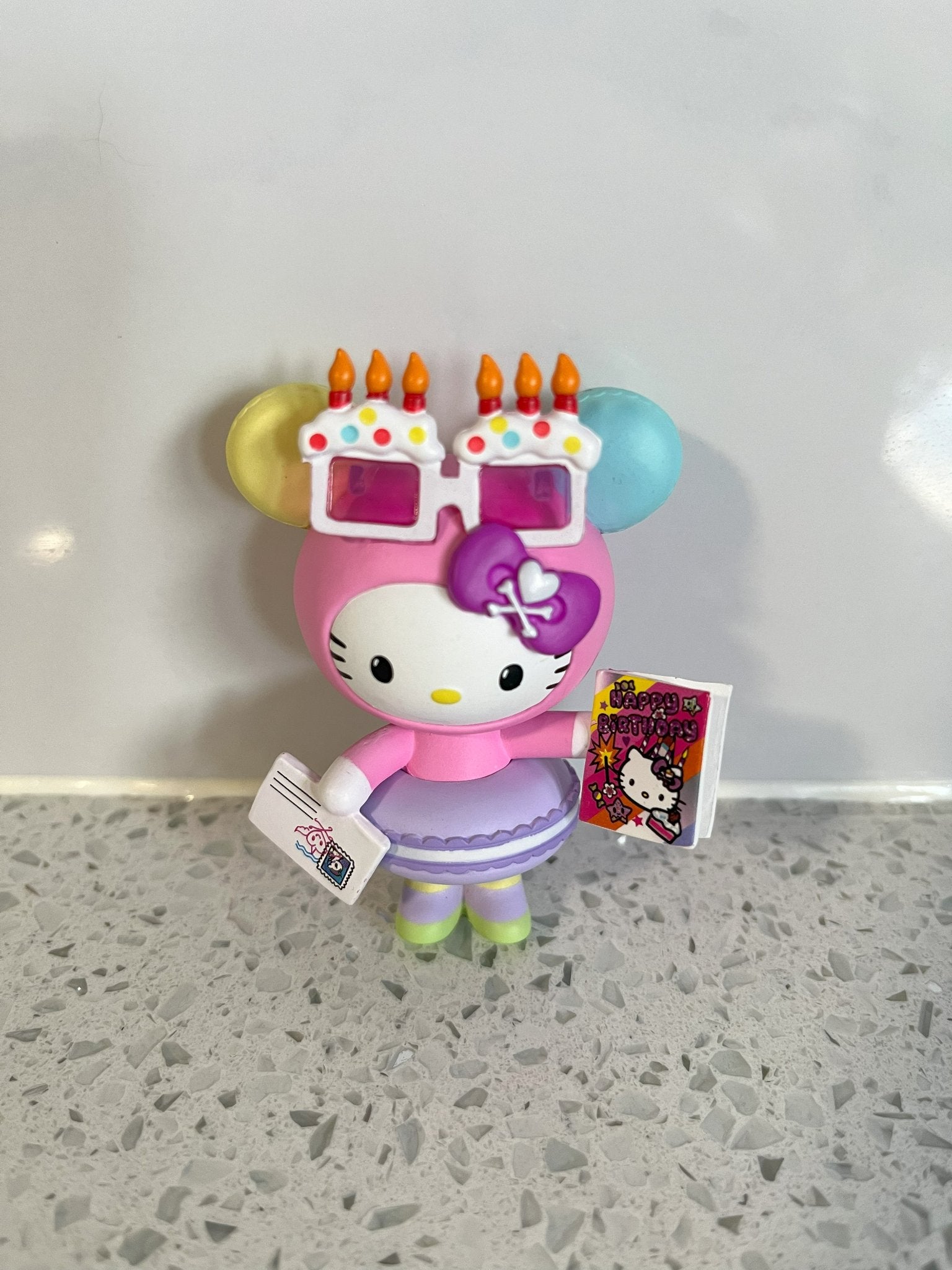 Macaron Hello Kitty - Tokidoki x Hello Kitty 50th Birthday - 1