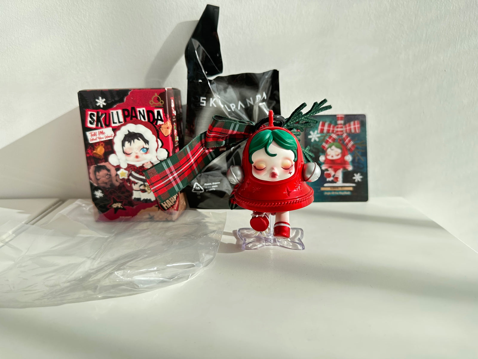 Jingle all the way (red/chaser/secret)- SKULLPANDA Tell Me What You Want Series by POP MART - 4