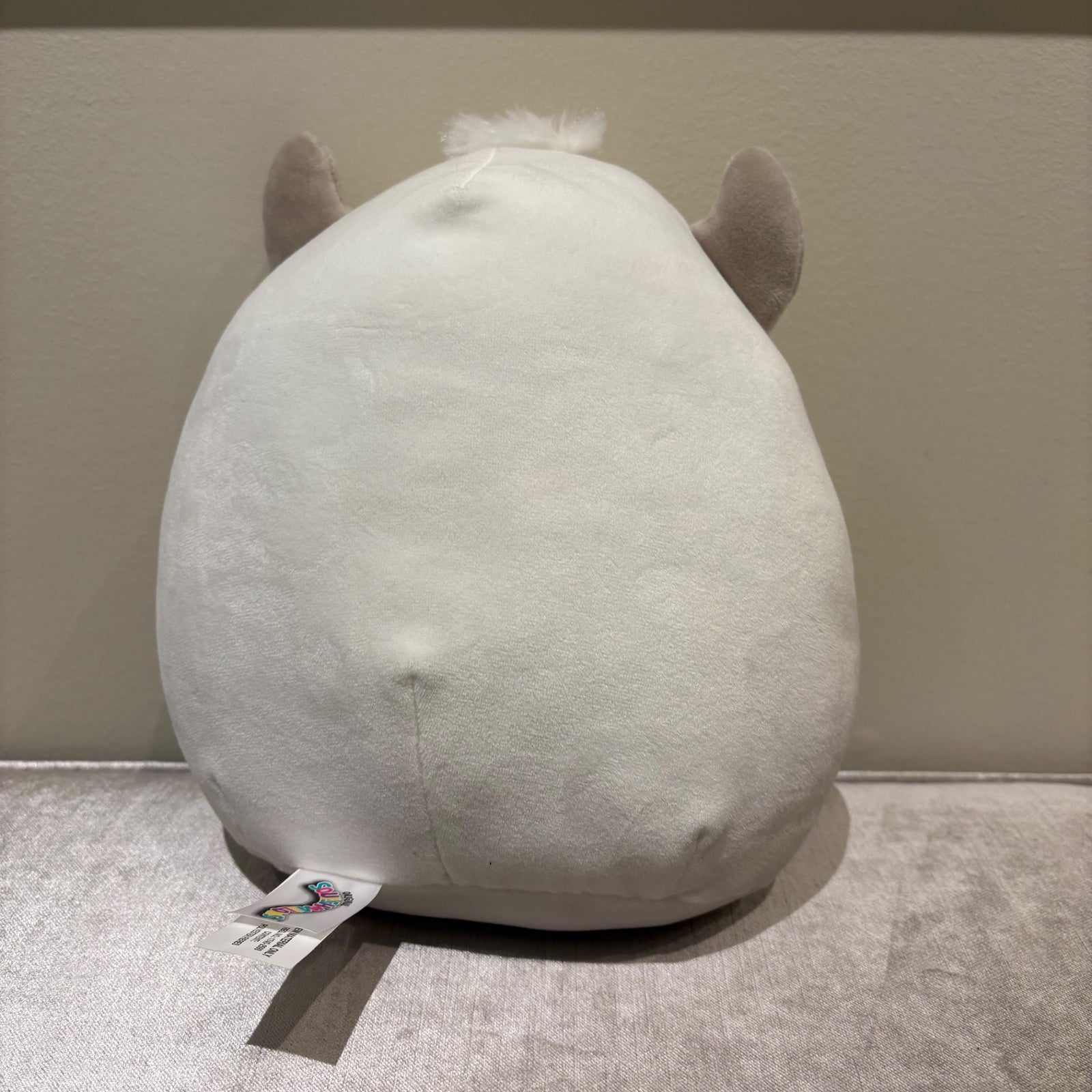 8” Amleth the Yeti - Superstore Exclusive by Squishmallows - 2