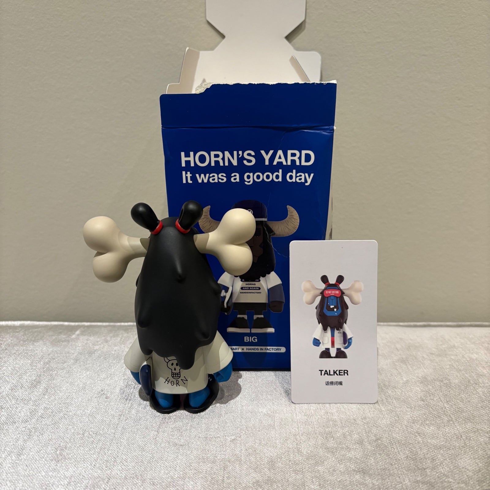 Talker - HANDS IN FACTORY HORN'S YARD: It Was a Good Day by POP MART - 2