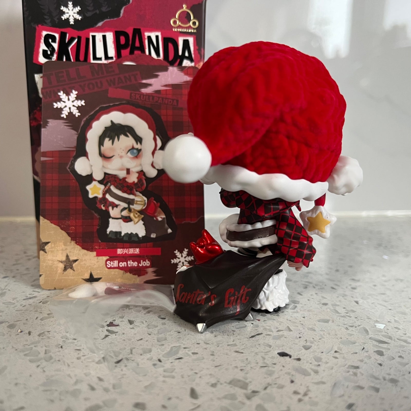 Still on the Job - Skullpanda Tell Me What You Want by POP MART - 2