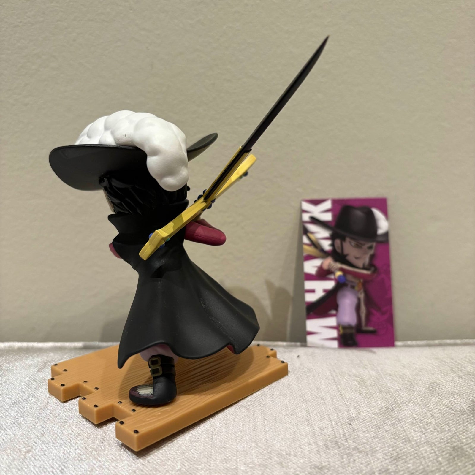 Mihawk - One Piece Series 4 by Mighty Jaxx - 2