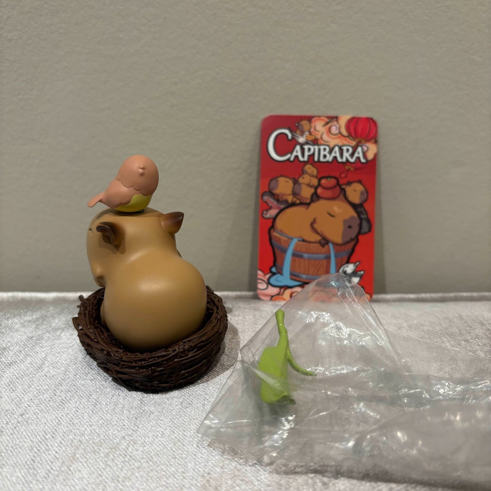 Capybara in the Bird's Nest (secret/chaser) - Capybara Series 1 by BEEMAI - 2