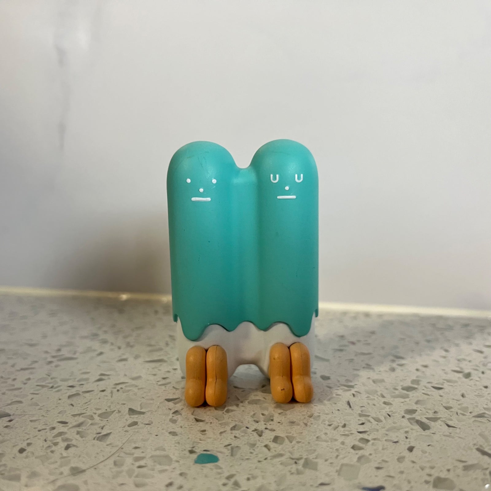 Twin Mon - Sticky Monster Lab Sitting Series - 1