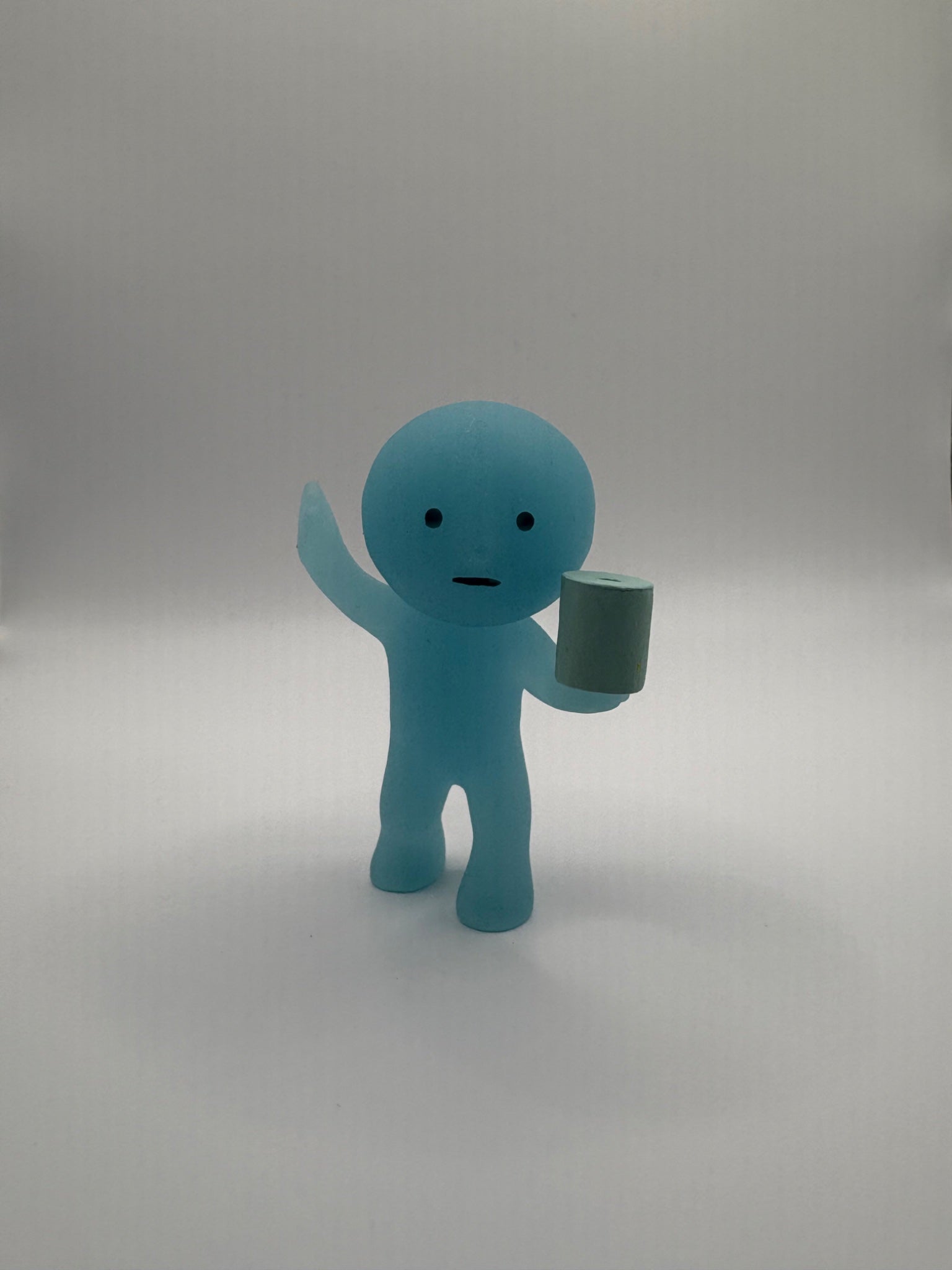 Helping Out - Toilet Series Smiski - Dreams - 1