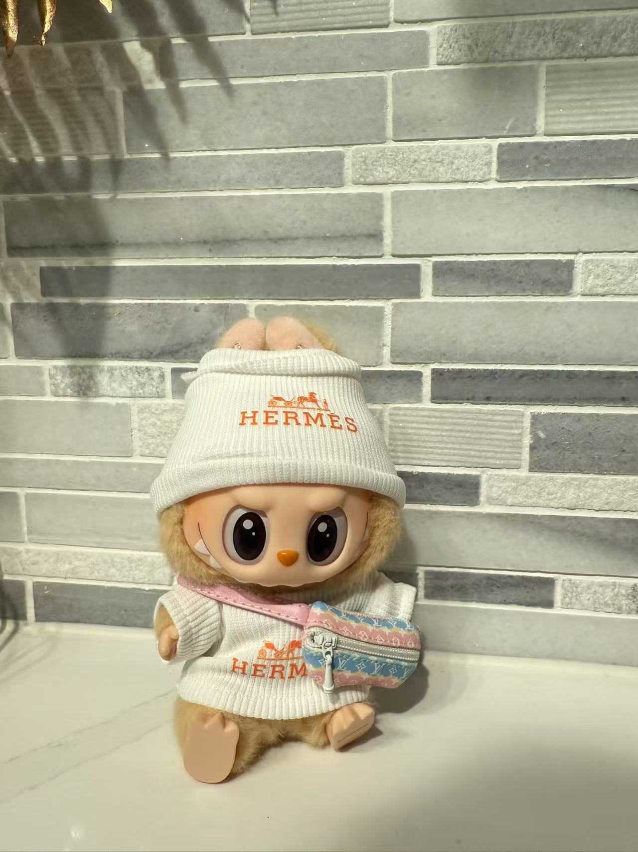 White "H" Sweater + Hat Set with Bag - Labubu Clothes for Have A Seat - 1