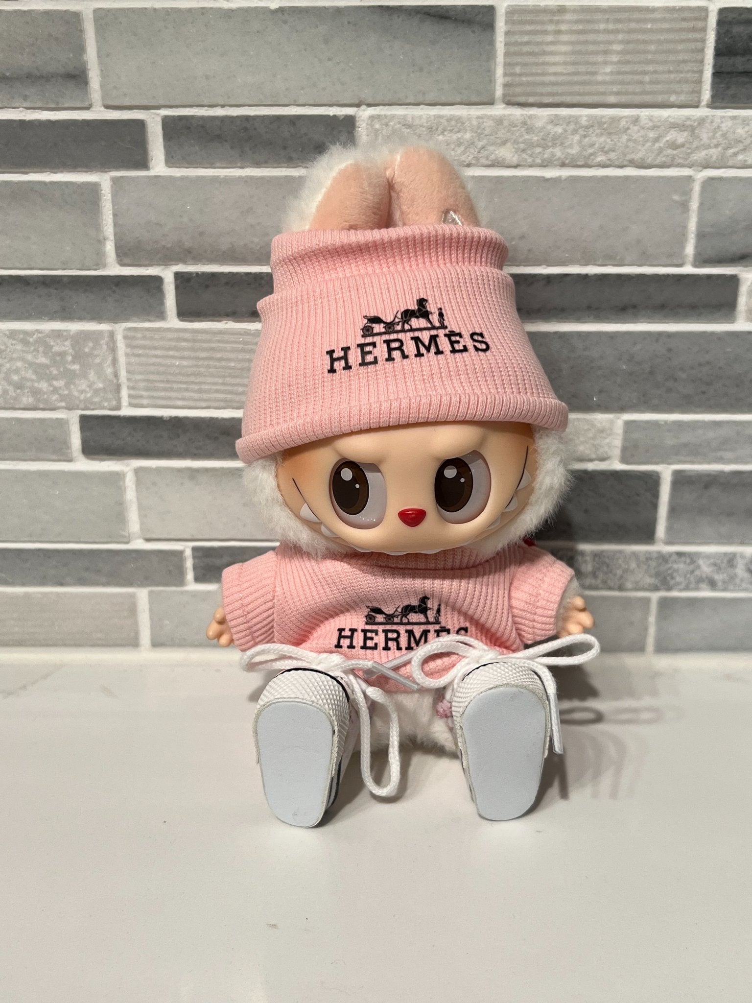 Pink "H" Outfit - Labubu Clothes for Have A Seat - 1