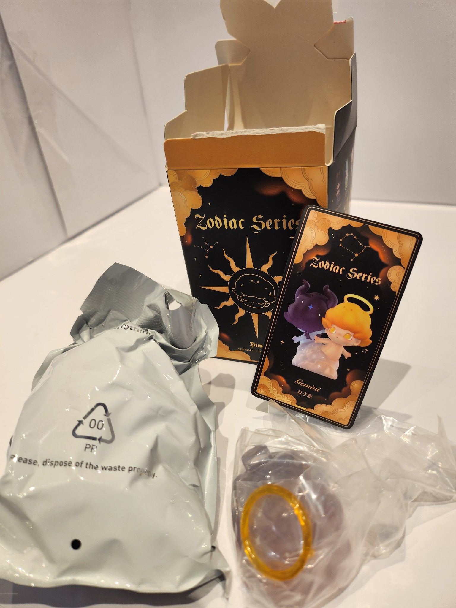 GEMINI DIMOO - DIMOO WORLD ZODIAC SERIES - POPMART