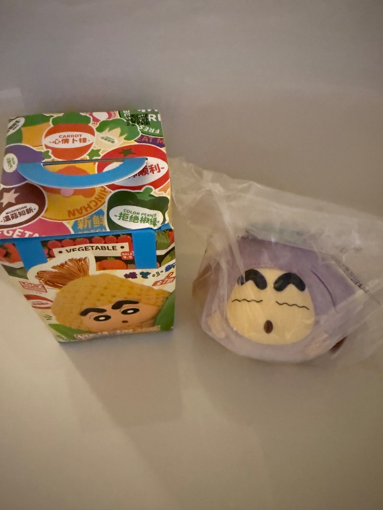 Onion - Crayon Shin Chan Vegetable Plush Pendant - Usui Yoshito