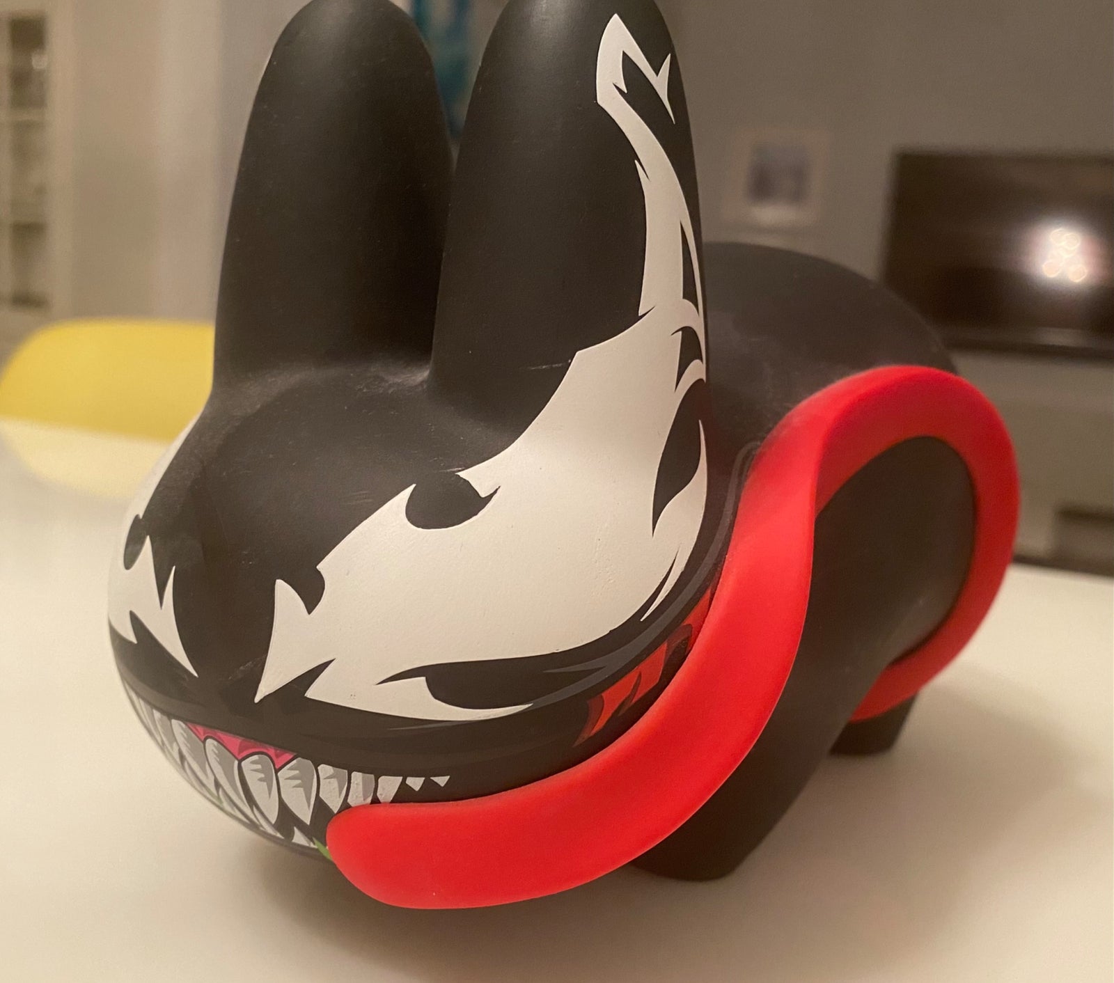 Venom Labbit-Marvel 7”- Labbit Series 2013- Kidrobot x Frank Kozik