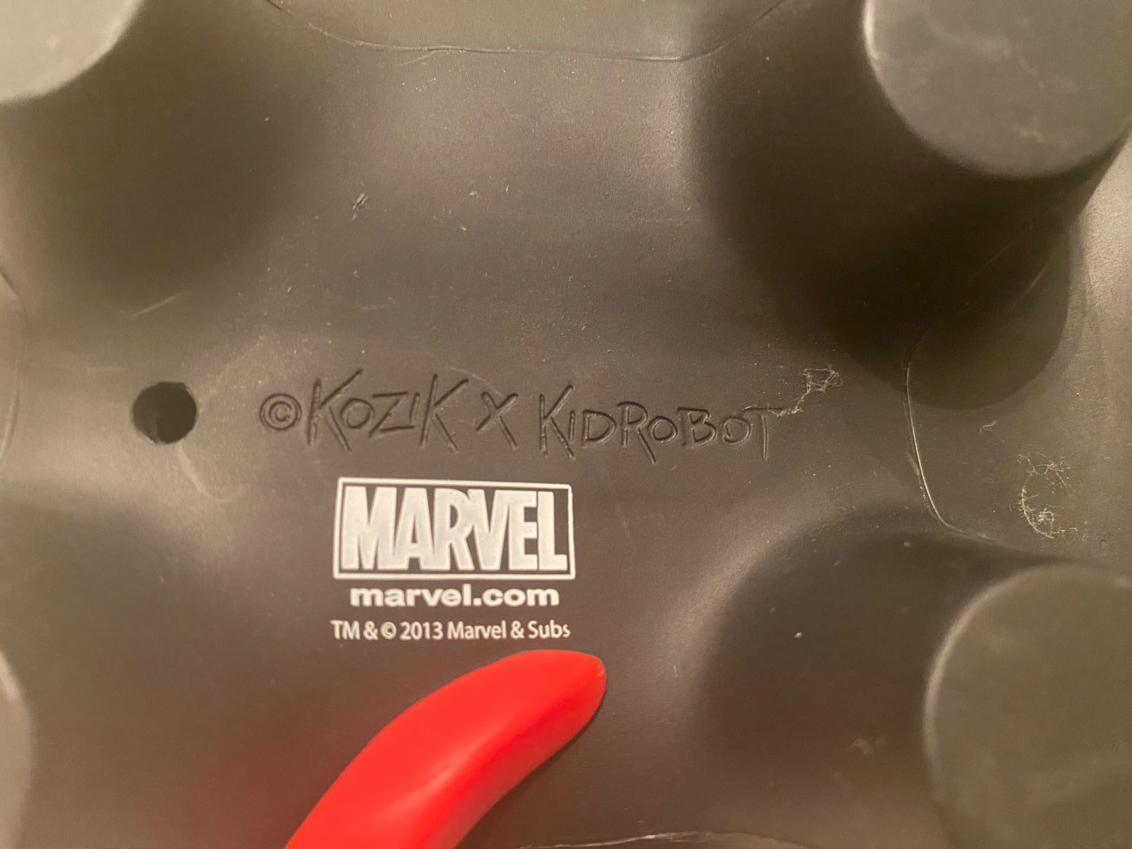 Venom Labbit-Marvel 7”- Labbit Series 2013- Kidrobot x Frank Kozik