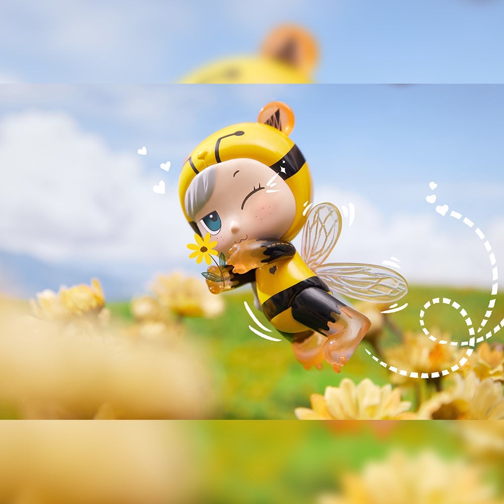 Little Amber Bear-Hug Blind Box Series by Amber Works x 1983 Toys