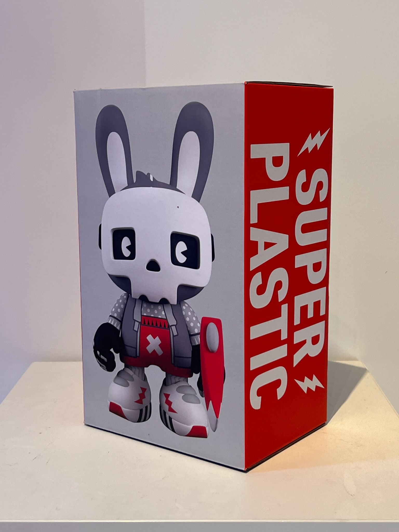 Superplastic Fashion Guggi Superguggi By Guggimon Figure - 2