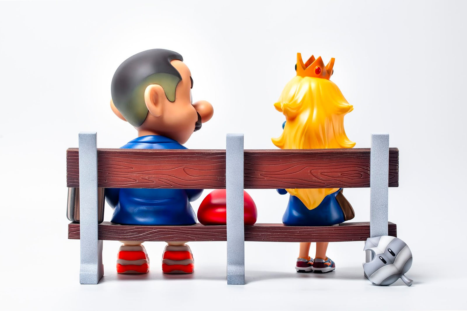 Super Run // Innersect Art Toy Figure by Fools Paradise