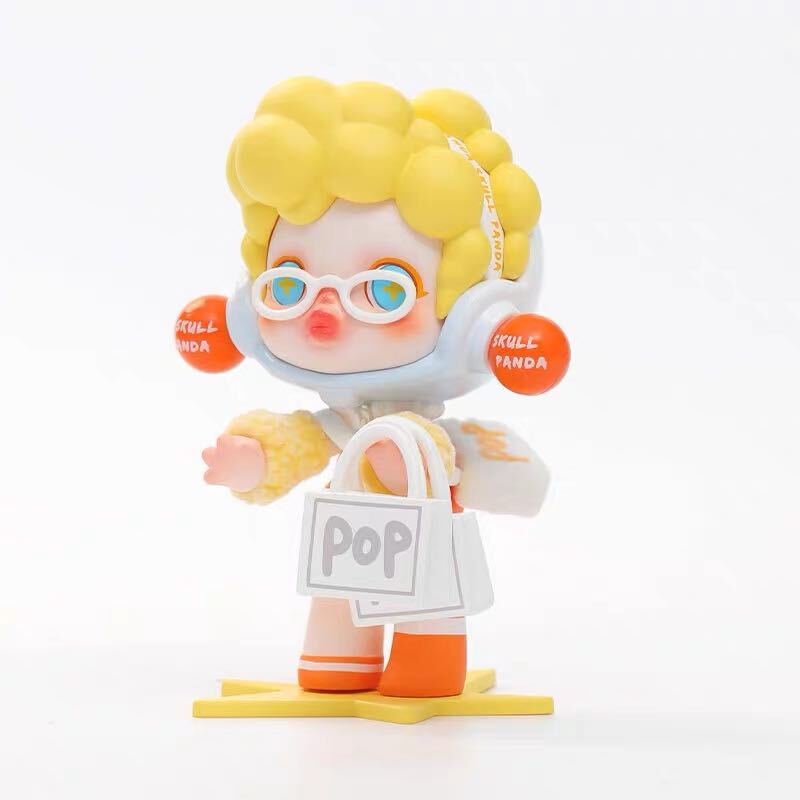Shopaholic by SkullPanda x POP MART