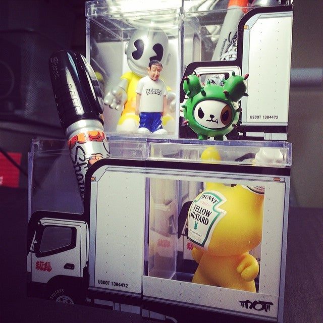 Box Truck Pen Holder by TYOToys - Mindzai - 2