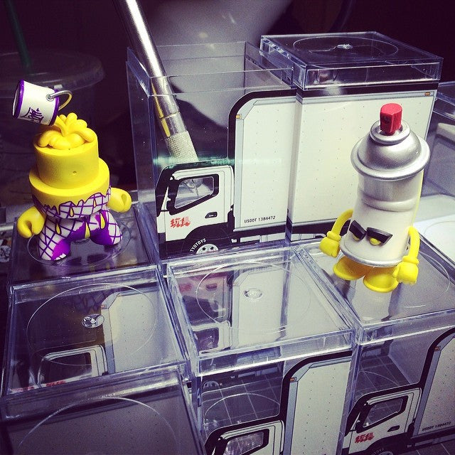 Box Truck Pen Holder by TYOToys - Mindzai - 3