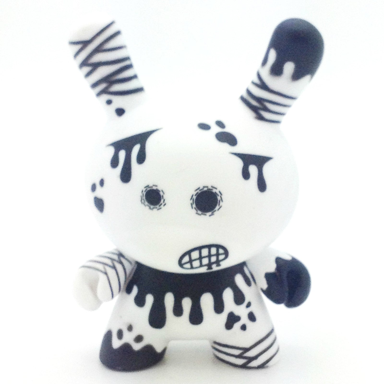 Ye Olde English Dunny Series - Uamou - Mindzai - 1