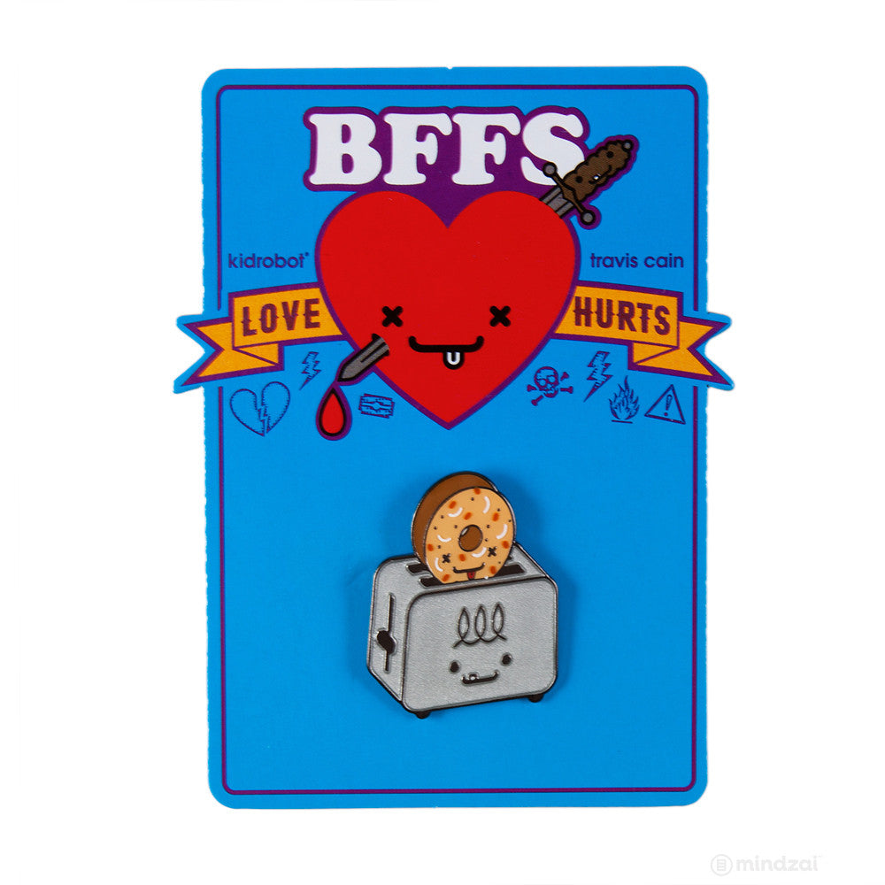 BFFS El Tostador and Lenny Toaster Bagel Enamel Pin by Kidrobot x Travis Cain - Pre-order - Mindzai - 2