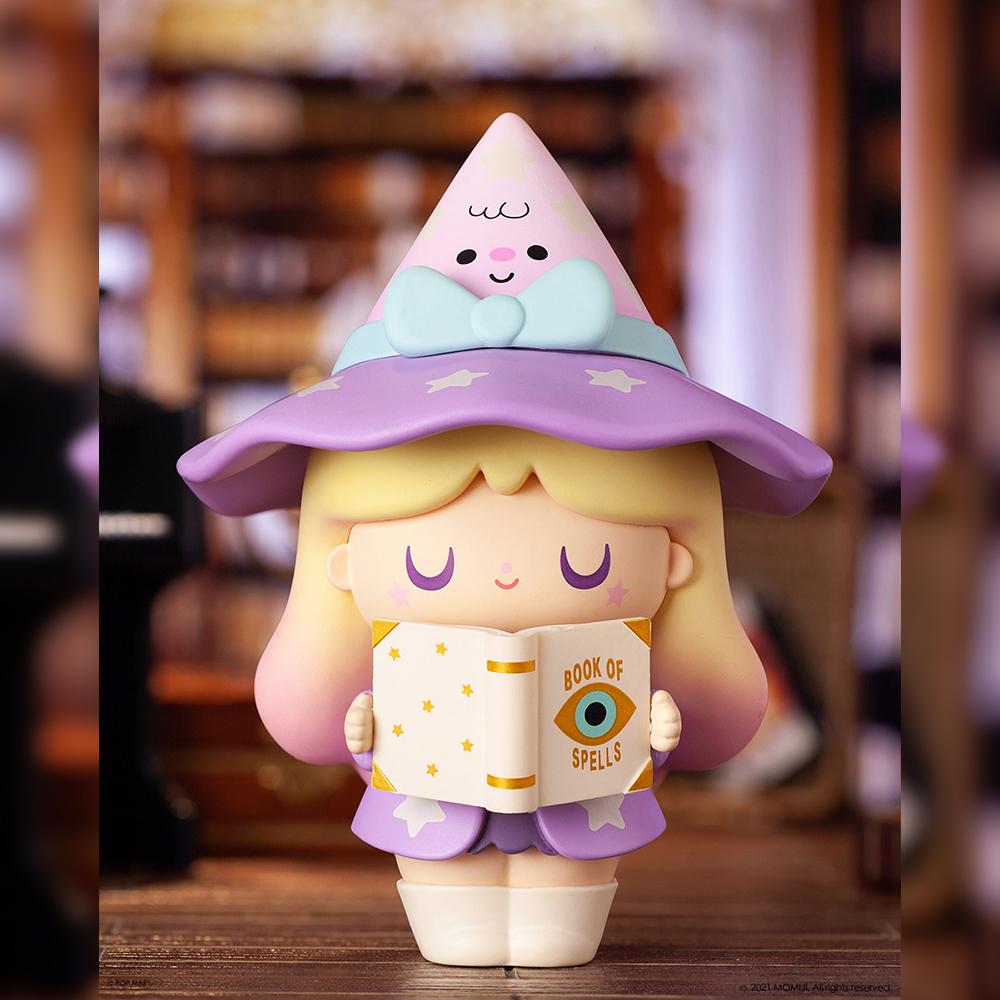 Momiji Book Shop Blind Box Series by POP MART