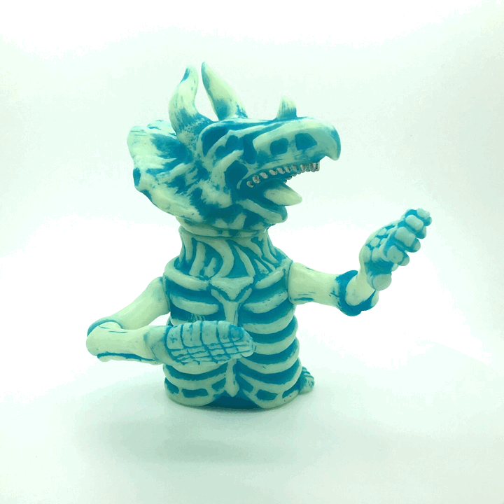 Gashadokutops Sofubi - Creaking Skull by Cereal Box Toys Go!
