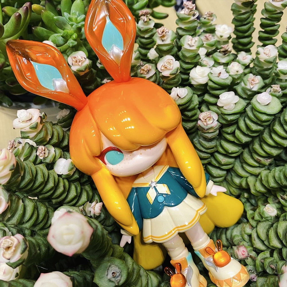 Niki: Freckles Resin Art Toy by Nannan x CJOY