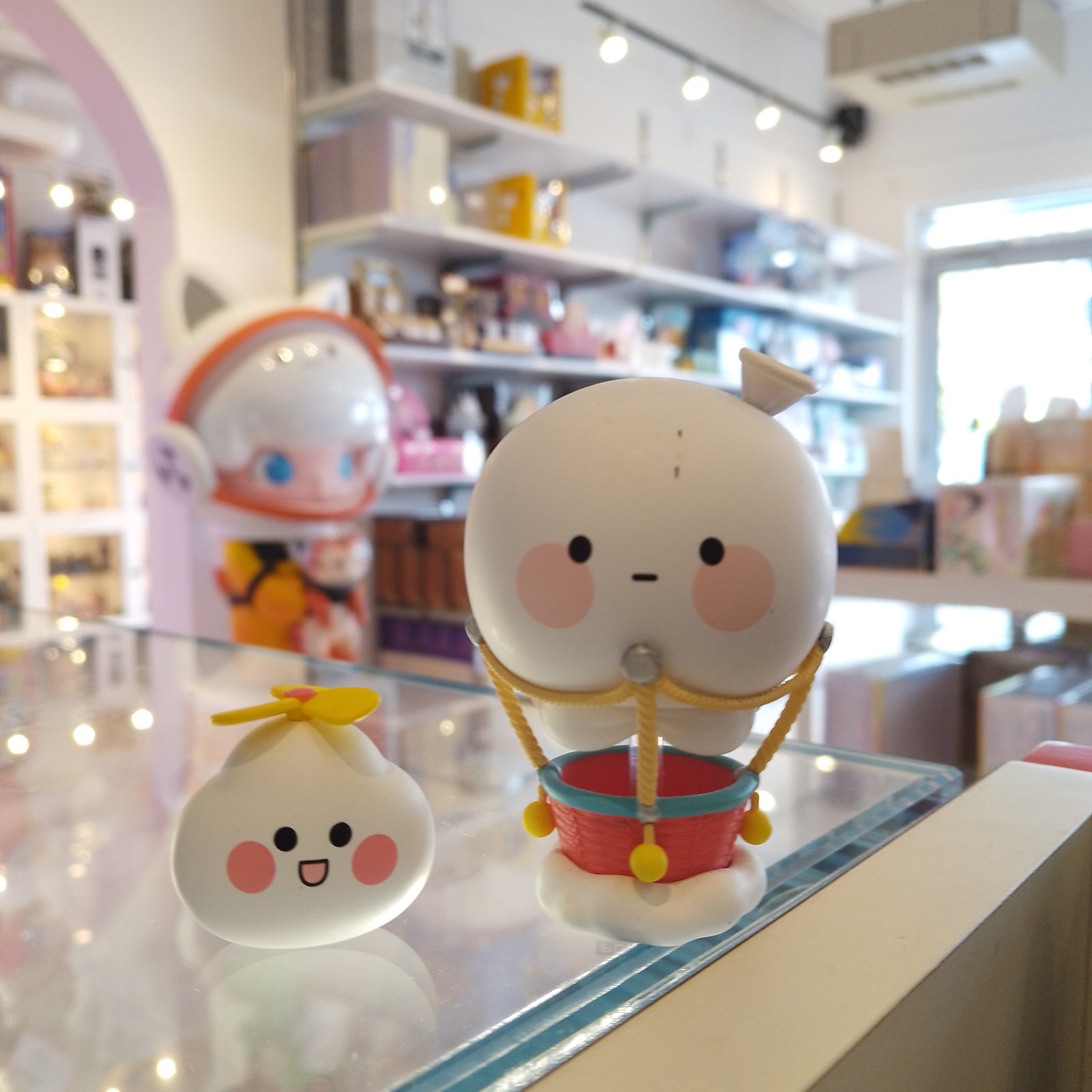 The Edge of the World - Bobo & Coco Wanderlust Series by POP MART