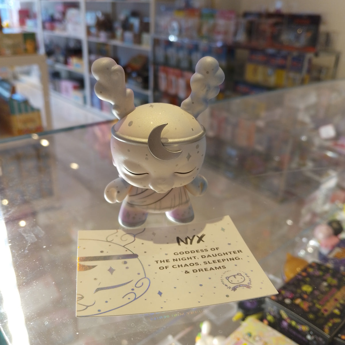 NYX (Chaser) Spiritus Dea Dunny by Kidrobot