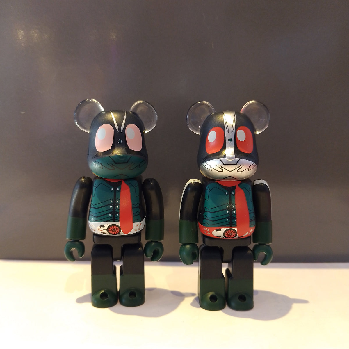 Hero Kamen Mask Rider set - Bearbrick Series 46 by Medicom