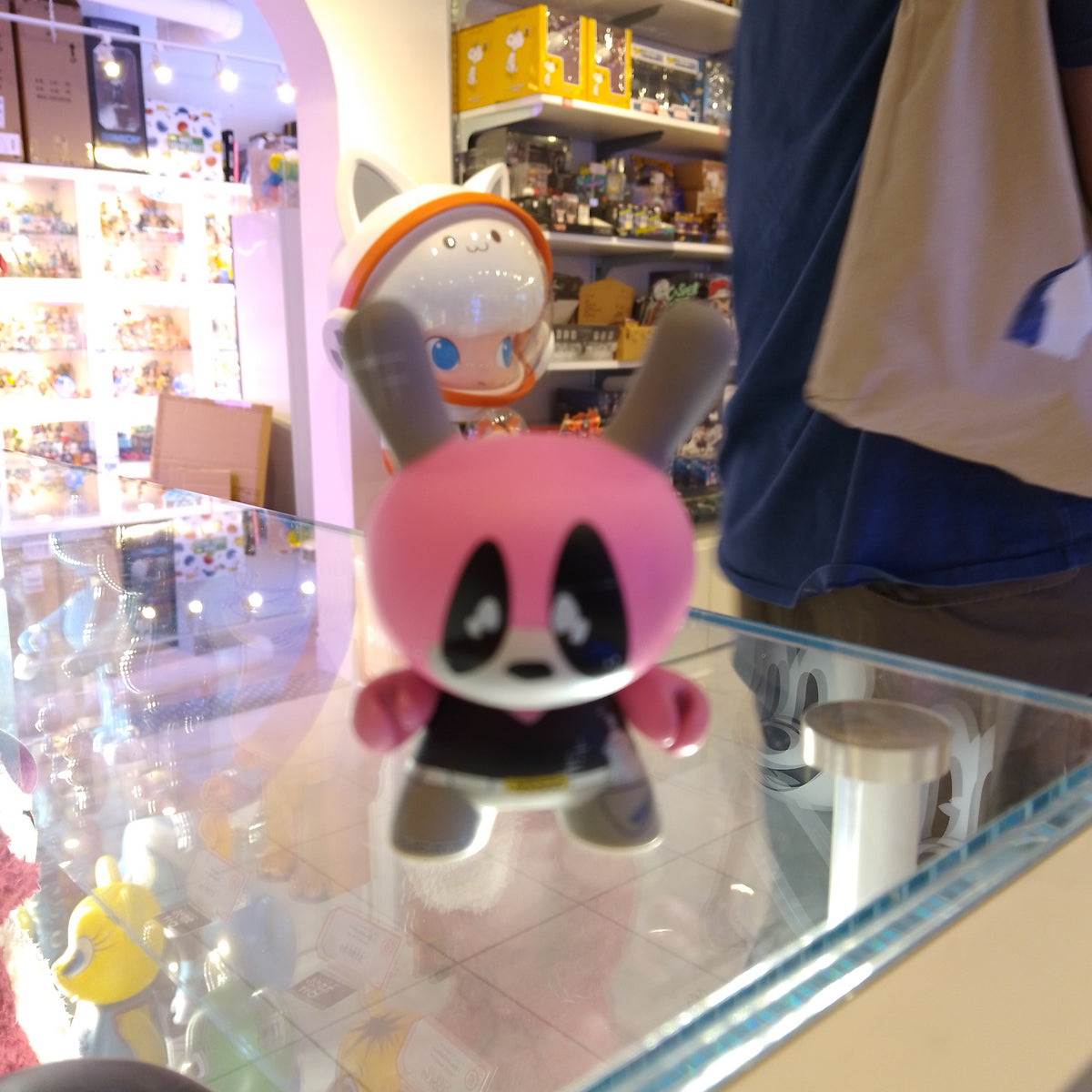 Pimp my City Dunny - Dunny: French Series by Kidrobot