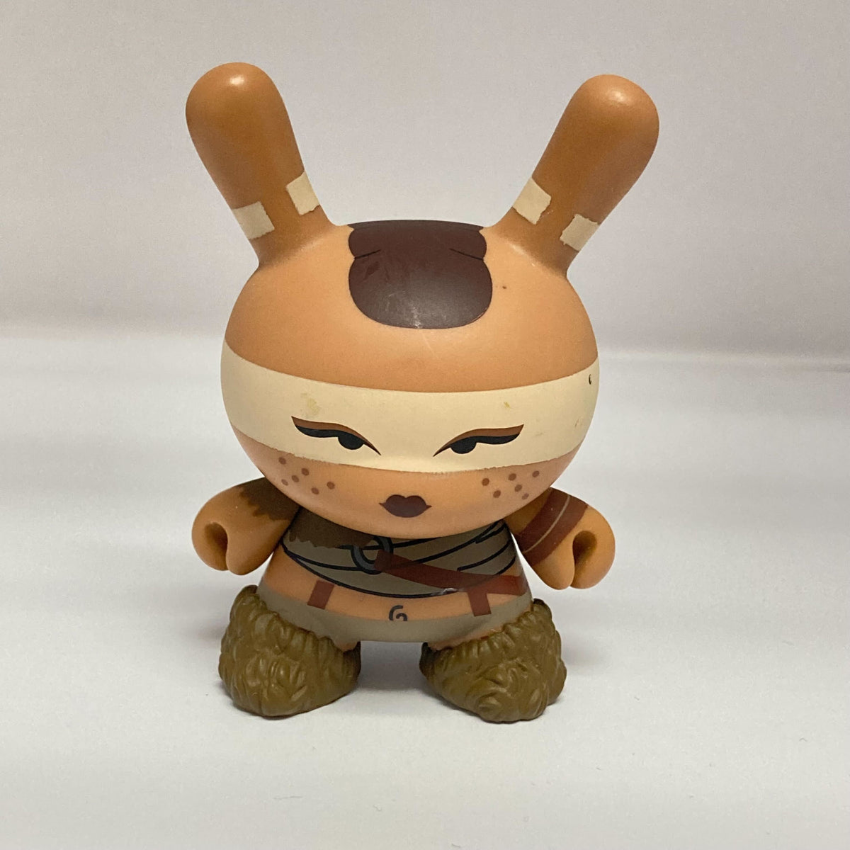 Feral Girl - Dunny Huck Gee - Dunny Series Post Apocalypse (Missing Claw Accessory) by Kidrobot