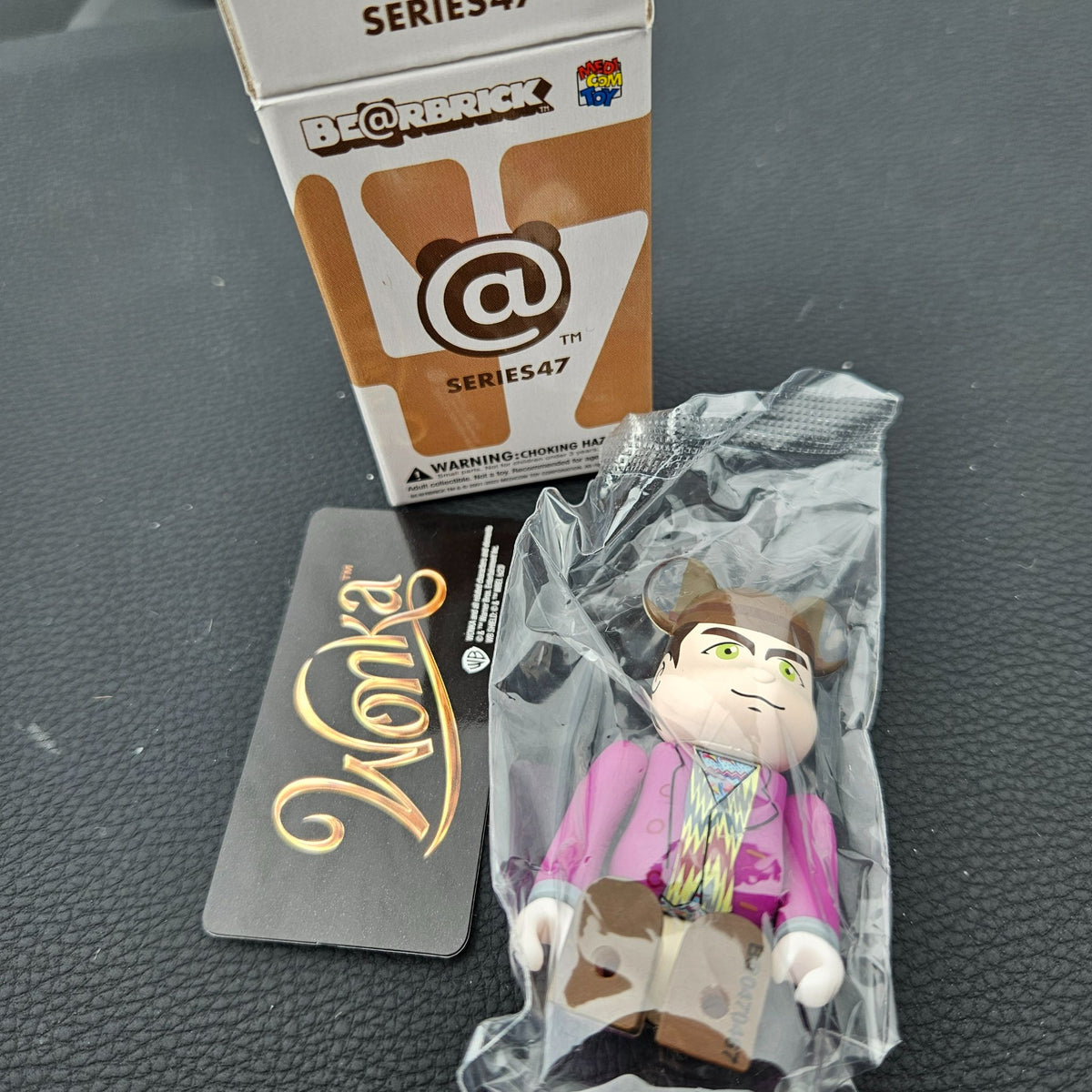 Willy Wonka - Bearbrick Series 47 by Medicom Toy - 1
