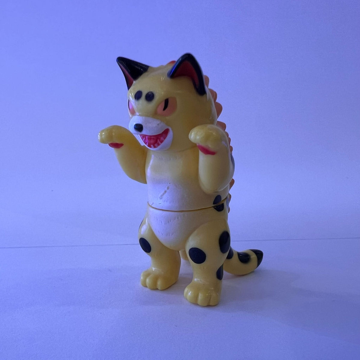 Negora (Yellow/Black) - Vinyl Artist Gacha Series 1 - Konatsuya x Medicom Toy - 1