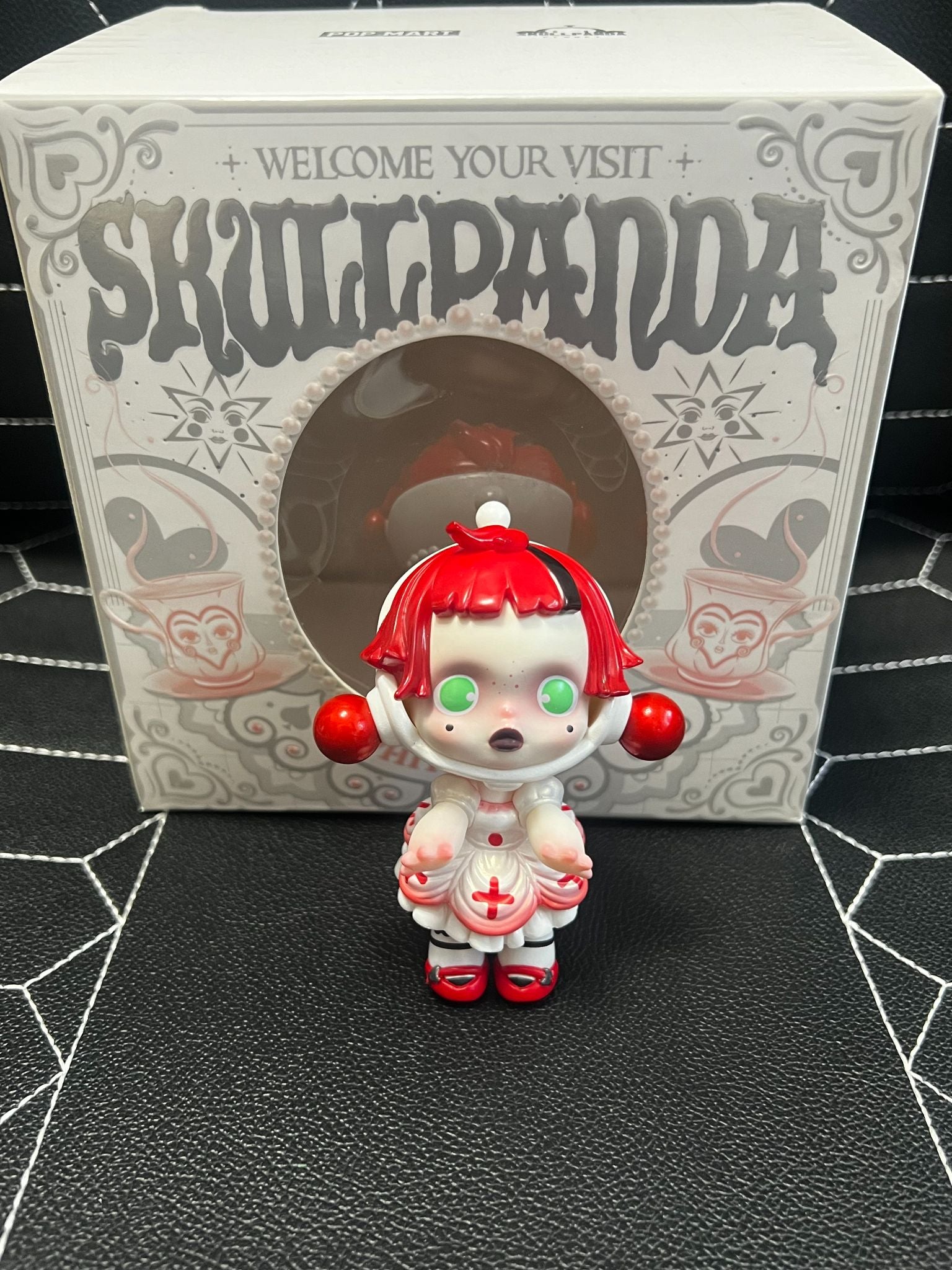 White Maid + Welcome Your Visit Limited Edition - Skullpanda - Pop Mart - 3