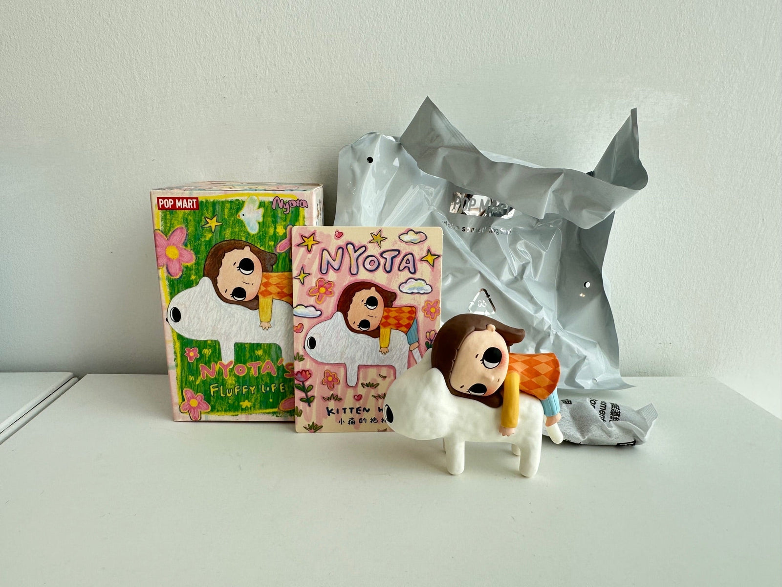 KITTEN HUG - Nyota's Fluffy Life Series Figures by POP MART - 1