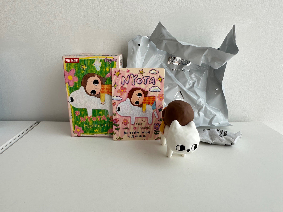 KITTEN HUG - Nyota's Fluffy Life Series Figures by POP MART - 3