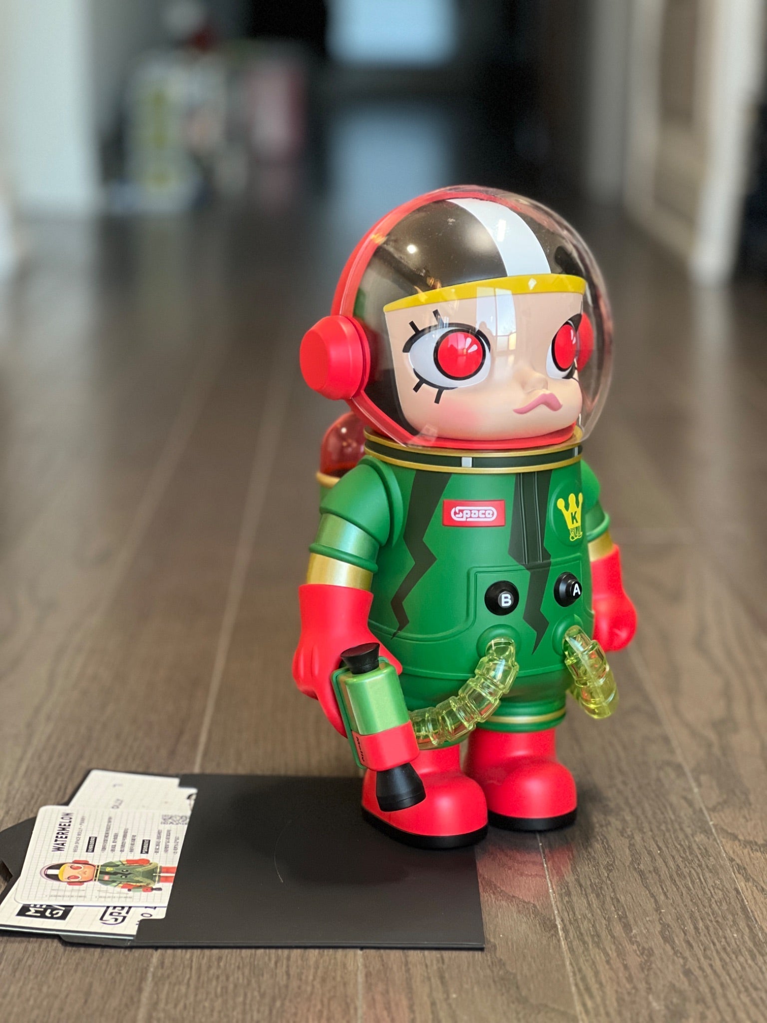 その他 POP MART MEGA SPACE MOLLY Watermelon400% Pop Mart MEGA Space Molly Watermelon 400% - Mindzai Toy Shop