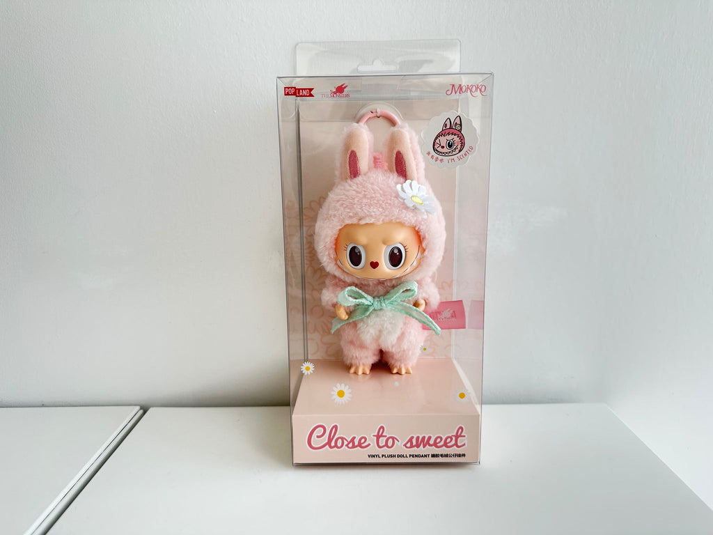 【新品】POPMART LABUBU MOKOKO CLOSE TO SWEET Popmart Labubu Mokoko Close To Sweet Pendant(China Exclusive) IN