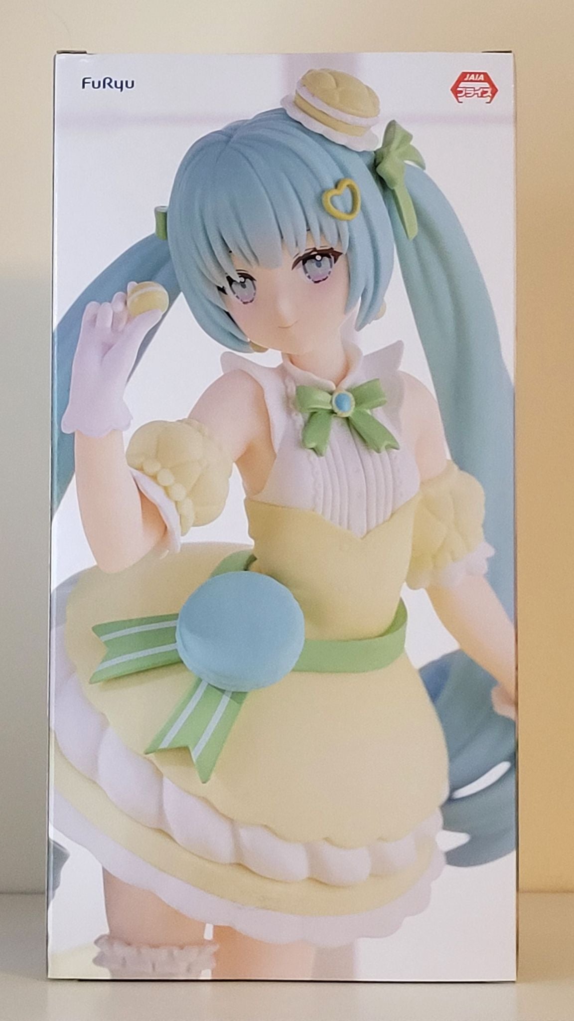 Hatsune Miku Exceed Creative Figure - Citron Macaron by FuRyu  - 1