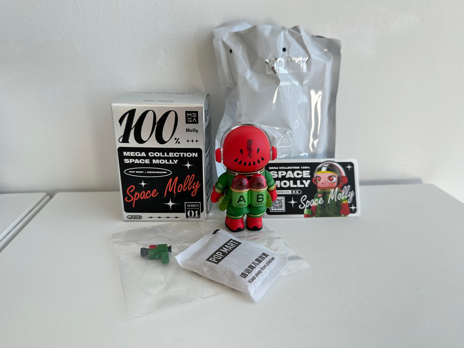 Watermelon - MEGA Collection 100% Space Molly Series 1 Blind Box by POP MART - 3